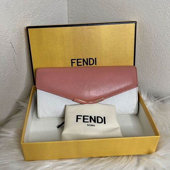 💯Authentic Fendi Long Leather Wallet🍀 - Picture 14 of 17